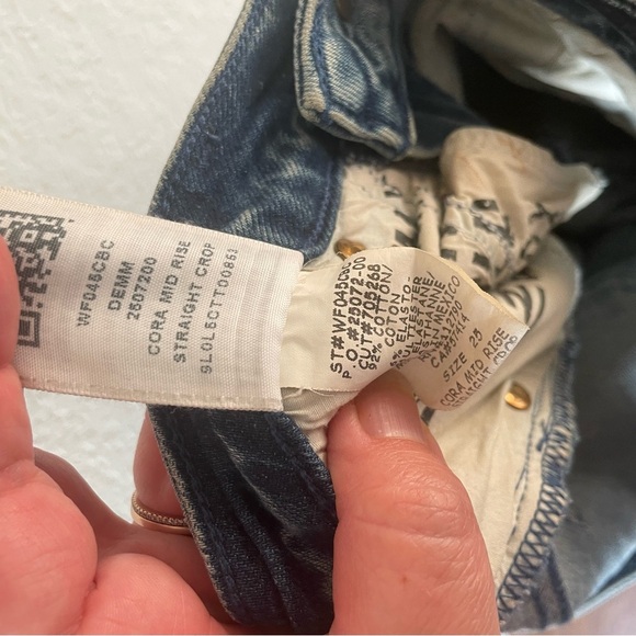 True Religion Cora Studded Mid Rise Straight leg Crop Jeans Size 25 - Picture 8 of 10